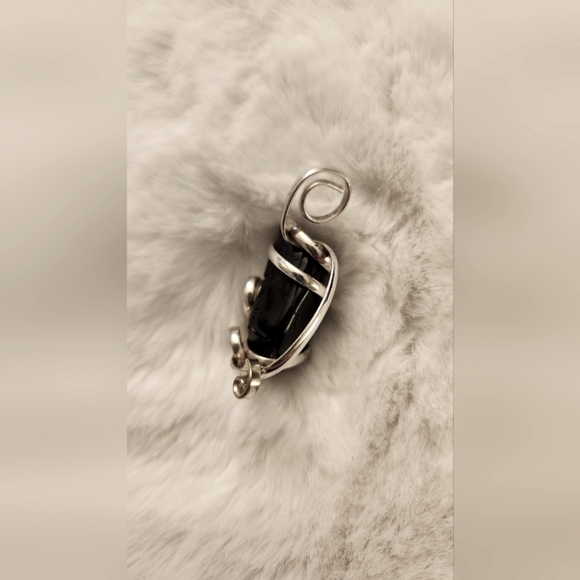 Black Tourmaline and Silver Pendant - Picture 4 of 7